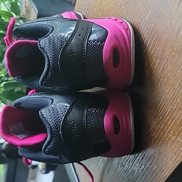 🦩Ryka Black and Pink Synergy - Picture 2 of 9